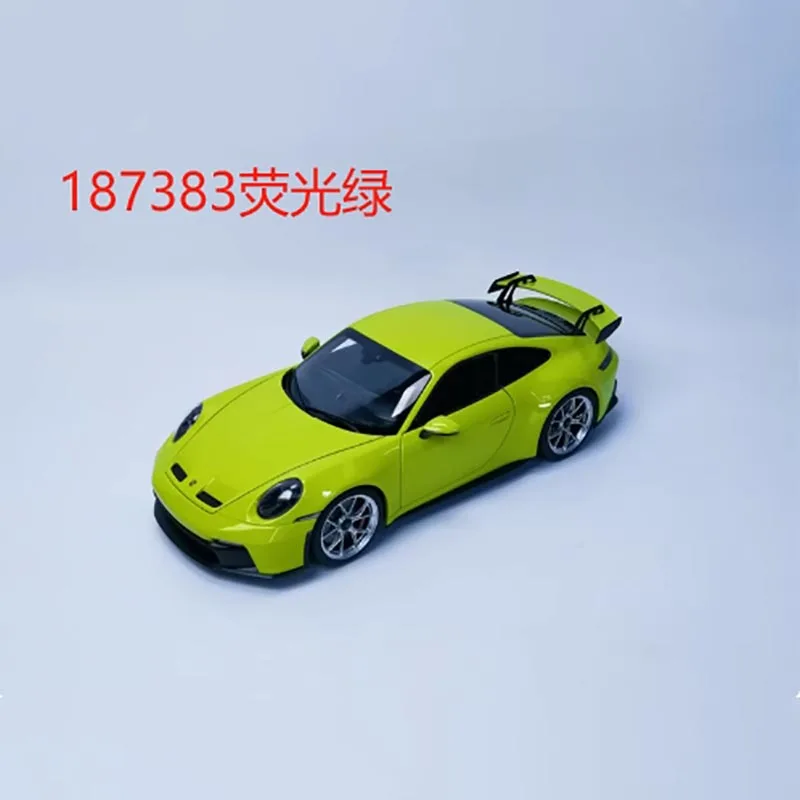 Porsche 911 992 GT3 1:18 Scale Diecast Model 5 Porsche 911 992 GT3 1:18 Scale Diecast Model - Image 5