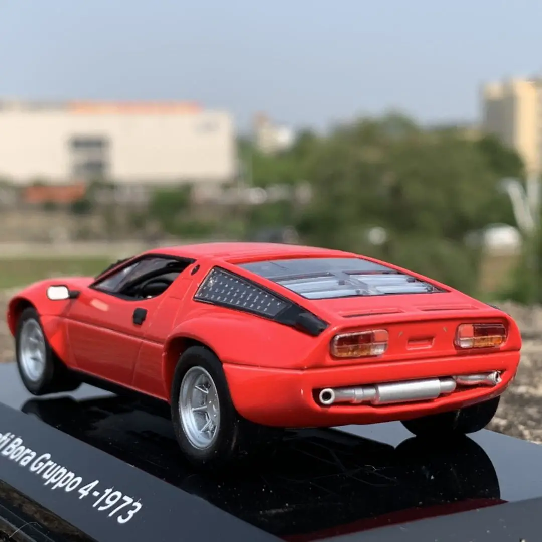Red Maserati Bora 1:43 Scale Diecast Model 5 Red Maserati Bora 1:43 Scale Diecast Model - Image 5