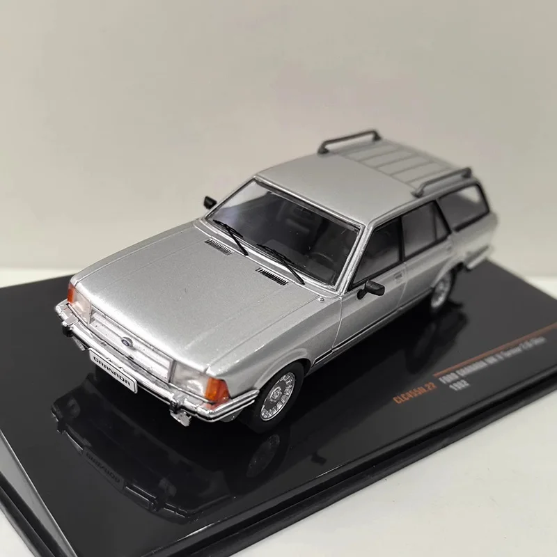 Vintage MKII Turnier 2.8i 1/43 Scale Diecast Model 3 Vintage MKII Turnier 2.8i 1/43 Scale Diecast Model - Image 3