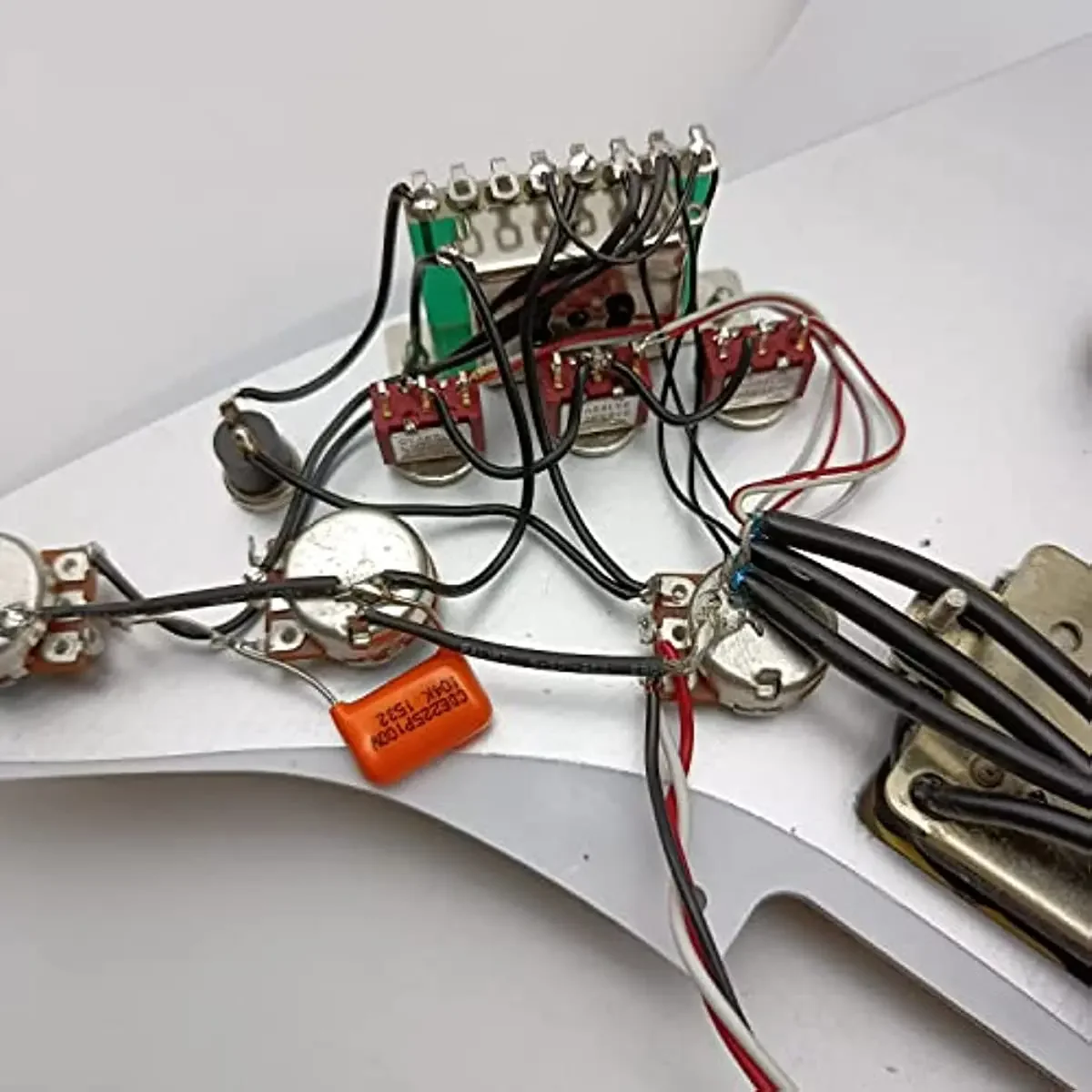 Red Tortoiseshell Pickguard for Fender Stratocaster 5 Red Tortoiseshell Pickguard for Fender Stratocaster - Image 5