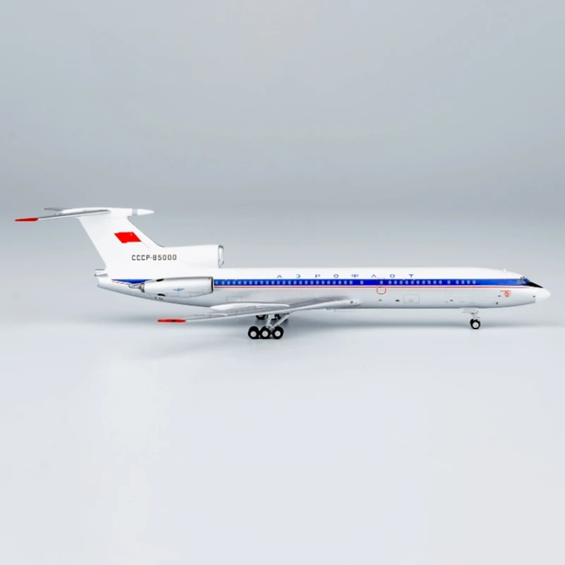 Tupolev Tu-154 Model Airplane 1/400 Scale 3 Tupolev Tu-154 Model Airplane 1/400 Scale - Image 3