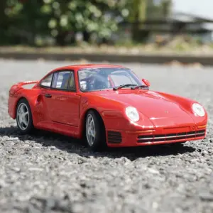 White Porsche 959 Diecast Model 1:24 Scale 10 S1e369d4e250041288c40ade4cd495603O