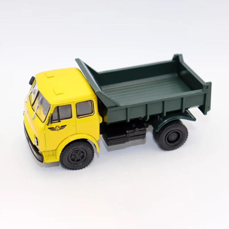 Vintage Soviet MAZ 503B Scale Model for Display 5 Vintage Soviet MAZ 503B Scale Model for Display - Image 5