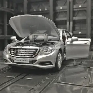 1:32 Mercedes-Maybach S600 Diecast Model 17 S1e4df06fc6304ce6963e9acfc1029634a