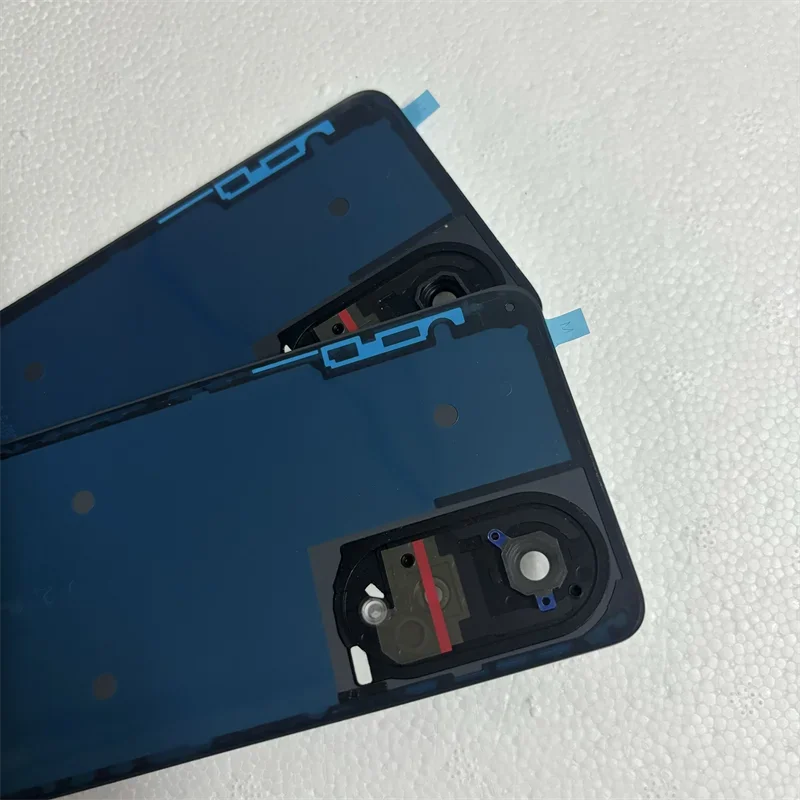 Oppo A98 5G Back Battery Cover in Black/Blue 4 Oppo A98 5G Back Battery Cover in Black/Blue - Image 4