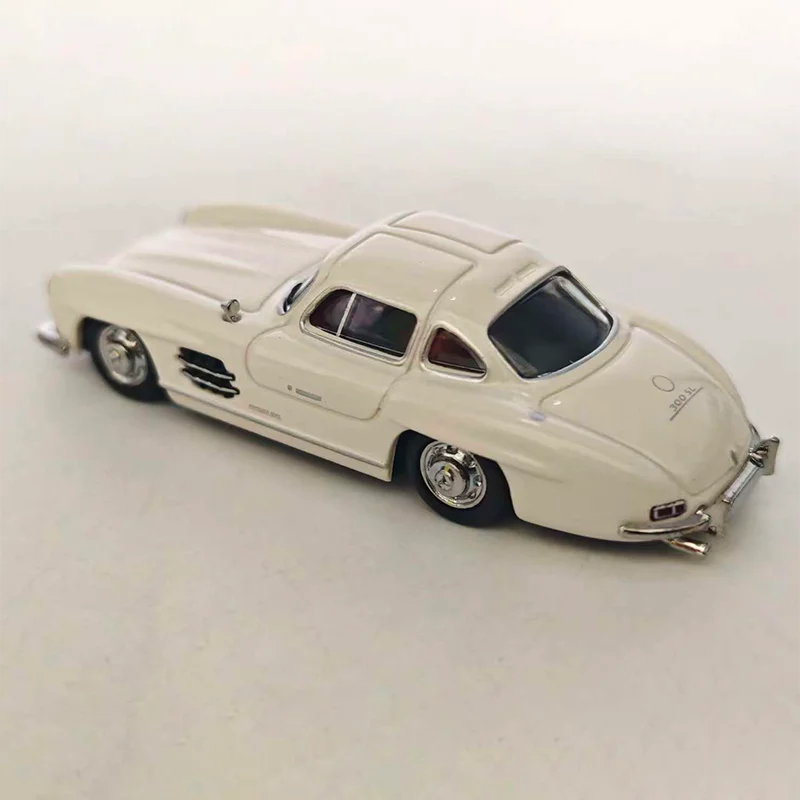 Herpa 1/87 Classic Car Collection Display Set 5 Herpa 1/87 Classic Car Collection Display Set - Image 5