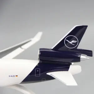 Lufthansa MD-11 1:200 Scale Model 11 S1ebe0d4aa0554ed4a2ddbaa90b116f7f6 1
