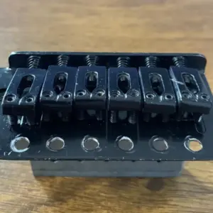 Vintage 6-Point Guitar Tremolo System for Stratocaster 8 S1ec7e0b908d64239a5aa54c446022772O