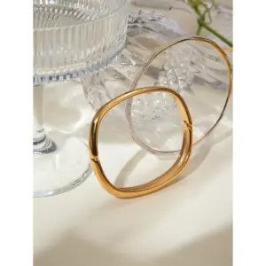 S1ee05a3ff9cf4c708c7ea7ba2771765e4