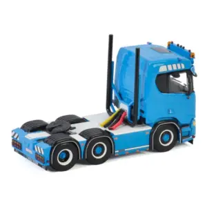 Miniature CR20N 6X2 Truck Model in Blue 4 S1f62ec10ced24dee8276f184e4121696r