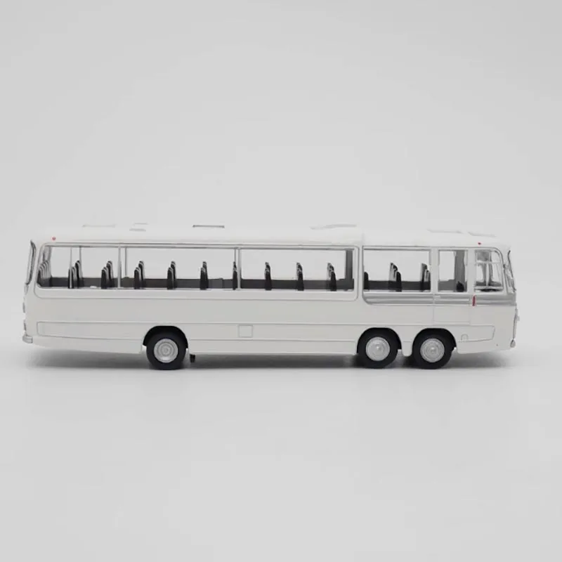British Vintage Bus Model 1/72 Scale Collectible 5 British Vintage Bus Model 1/72 Scale Collectible - Image 5