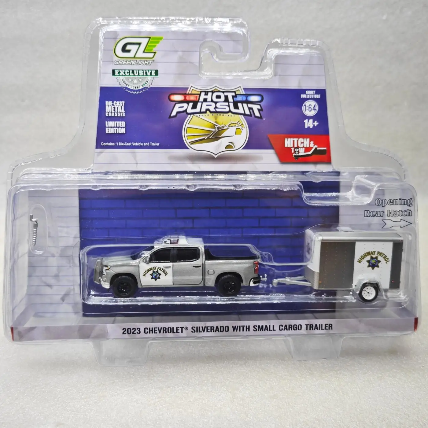 2023 Chevrolet Silverado Diecast Replica with Trailer 3 2023 Chevrolet Silverado Diecast Replica with Trailer - Image 3
