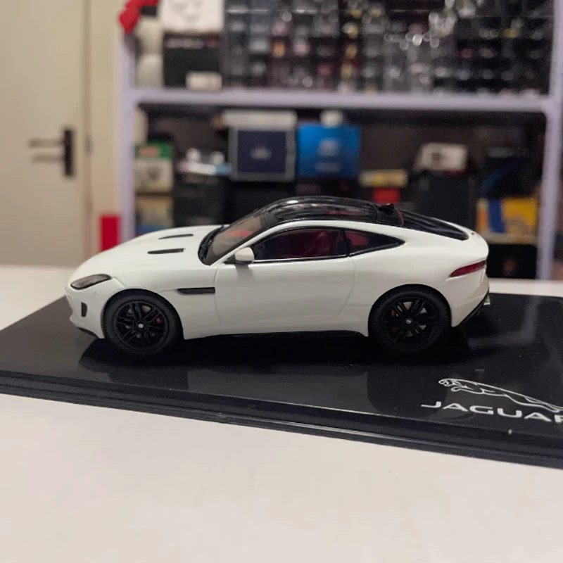 Jaguar F-TYPE Coupe R 1:43 Diecast Model 2 Jaguar F-TYPE Coupe R 1:43 Diecast Model - Image 2