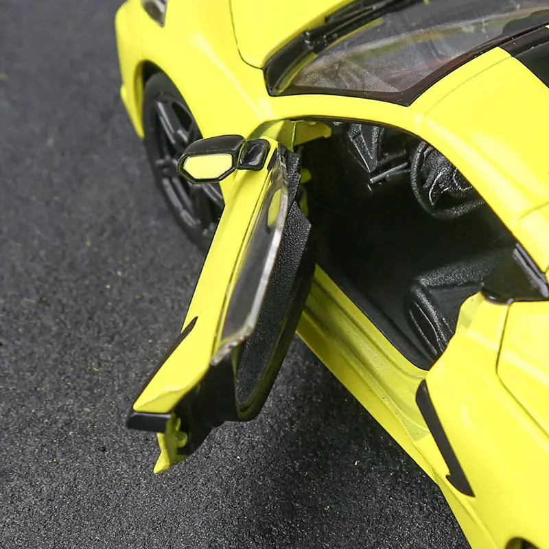 Maisto 1:24 Corvette Stingray Coupe C8 Model 2 Maisto 1:24 Corvette Stingray Coupe C8 Model - Image 2