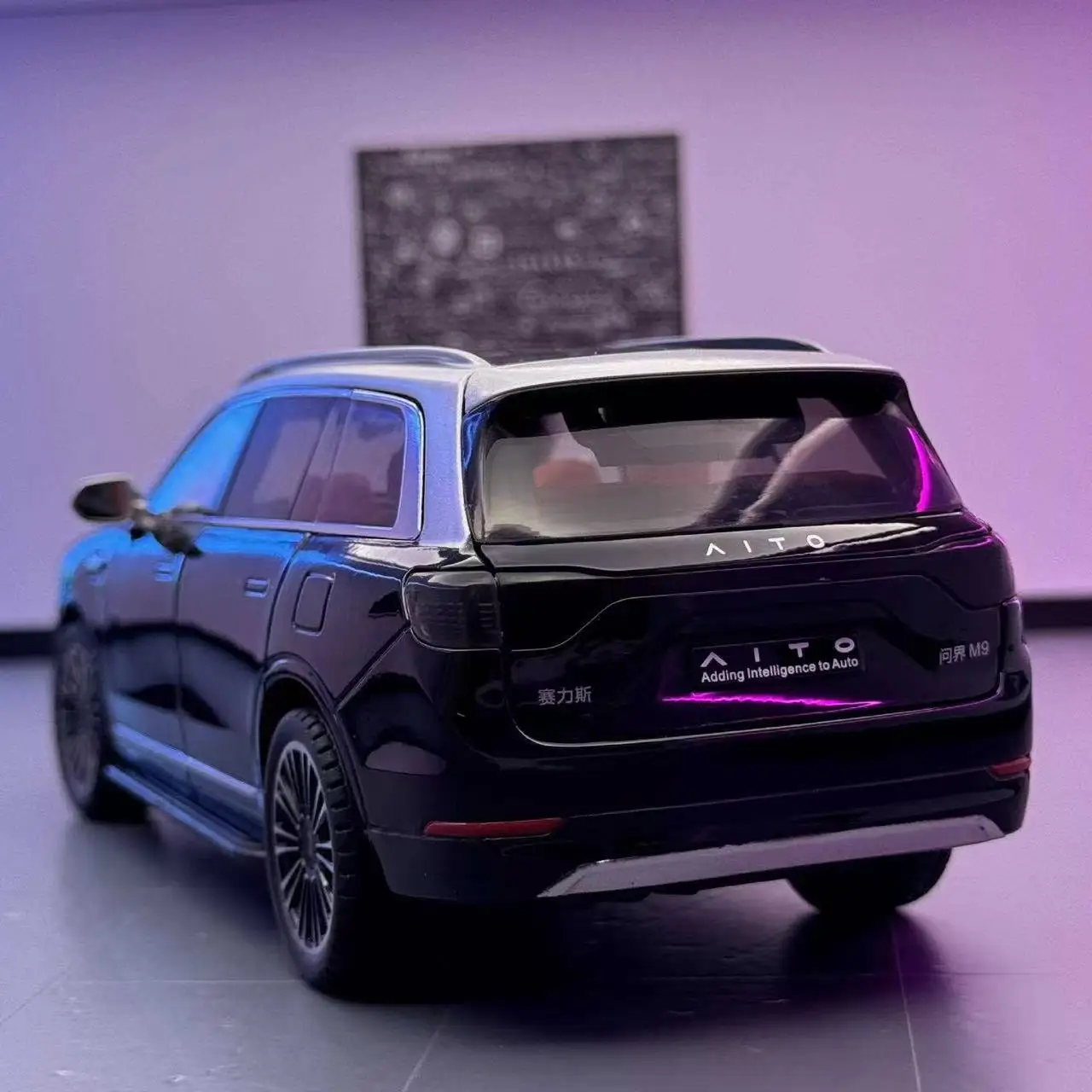 Black 1:24 AITO M9 SUV Diecast Model 2 Black 1:24 AITO M9 SUV Diecast Model - Image 2