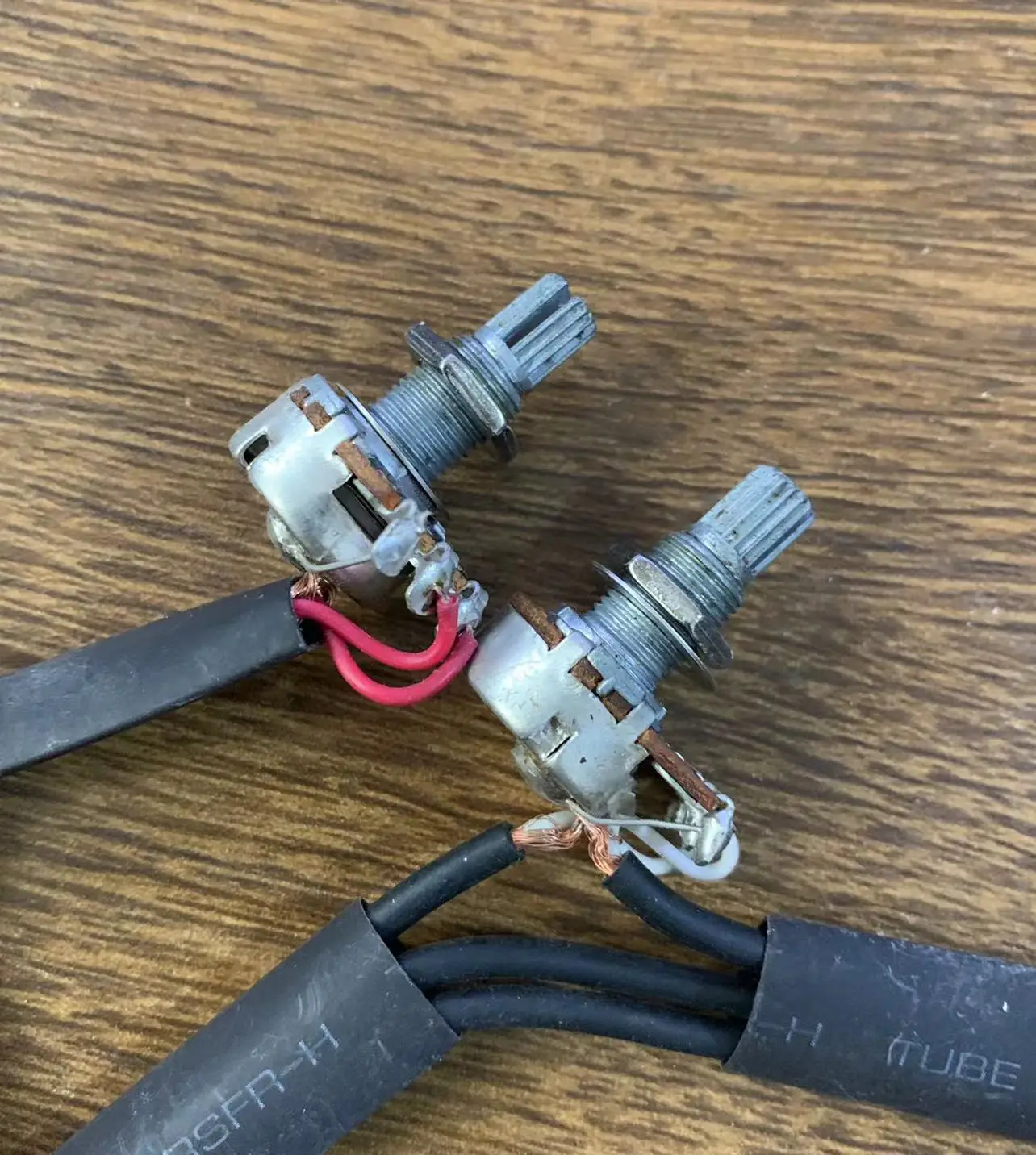 Pre-Wired Guitar Control System for Jazz Guitars 4 Pre-Wired Guitar Control System for Jazz Guitars - Image 4