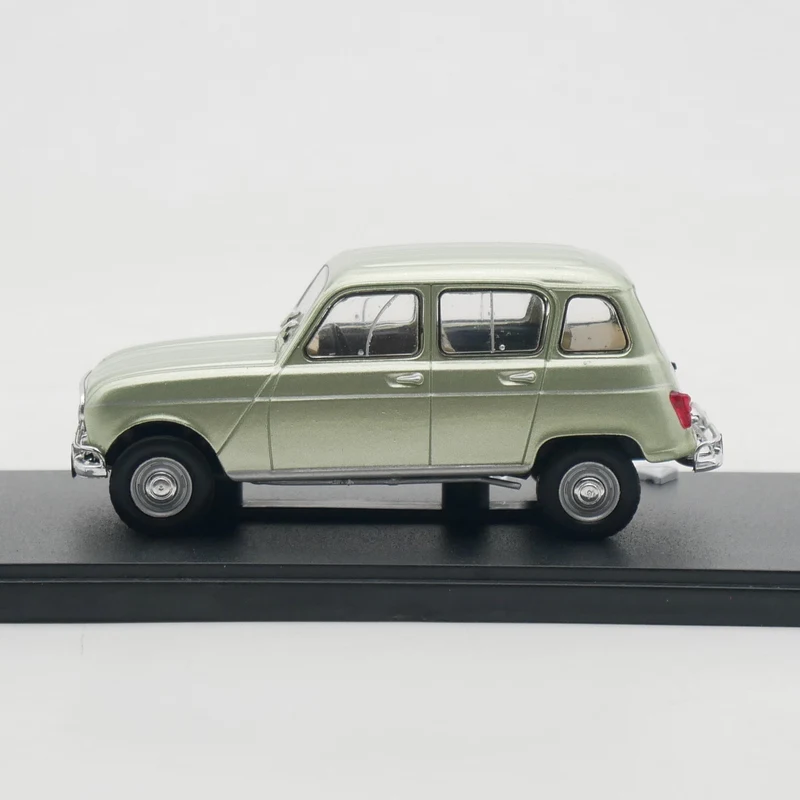 Renault 4S ARGENTINA 1:43 Diecast Model 3 Renault 4S ARGENTINA 1:43 Diecast Model - Image 3