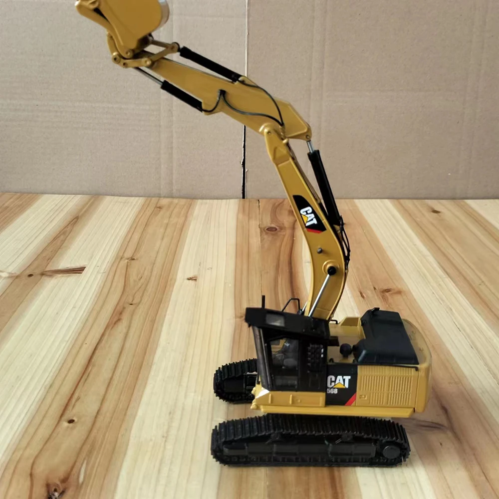CAT 568GF Excavator Miniature Model 1:50 Scale 2 CAT 568GF Excavator Miniature Model 1:50 Scale - Image 2