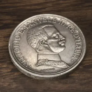 Vintage 1914 Italian King Vittorio Emanuele III Coin