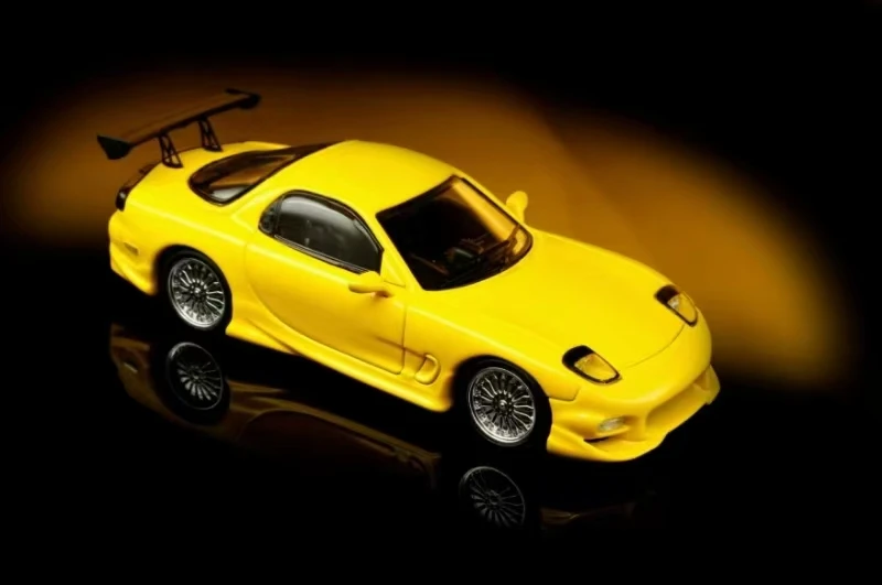 Diecast RX7 FD3S Veilside Model in 4 Colors 2 Diecast RX7 FD3S Veilside Model in 4 Colors - Image 2