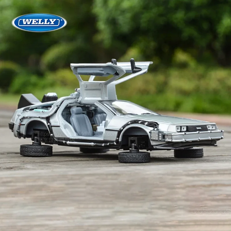 DeLorean DMC-12 Model Car 1:24 Scale Collection 7 DeLorean DMC-12 Model Car 1:24 Scale Collection - Image 7