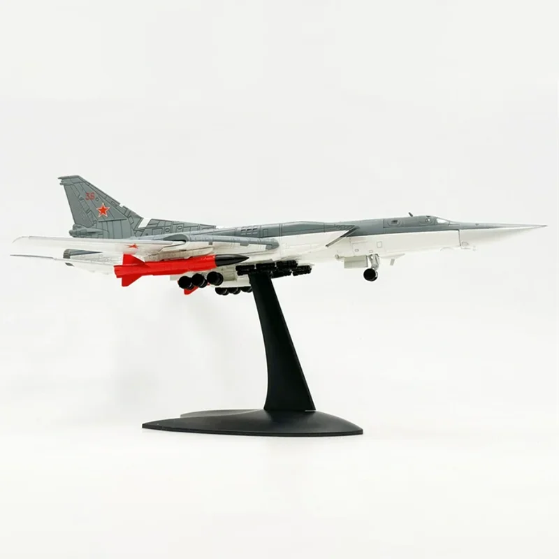 Highly Detailed TU-22M3 Bomber Model Display 3 Highly Detailed TU-22M3 Bomber Model Display - Image 3
