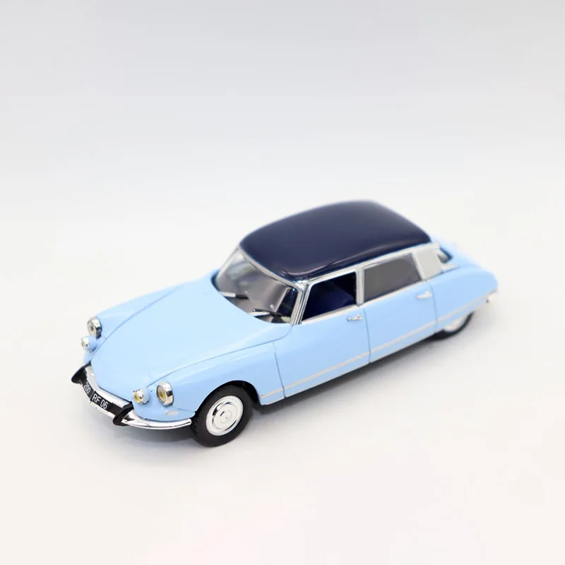 1967 Citroën DS 21 Pallas Miniature Model 3 1967 Citroën DS 21 Pallas Miniature Model - Image 3