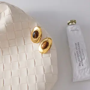 Vintage Tiger Eye Stud Earrings in Stainless Steel 11 S22a1c18aa65d4587ae7c2117106277c36