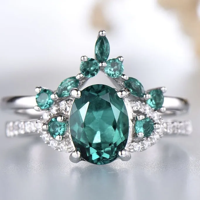 Green Zircon Geometric Fashion Ring in Silver 5 Green Zircon Geometric Fashion Ring in Silver - Image 5