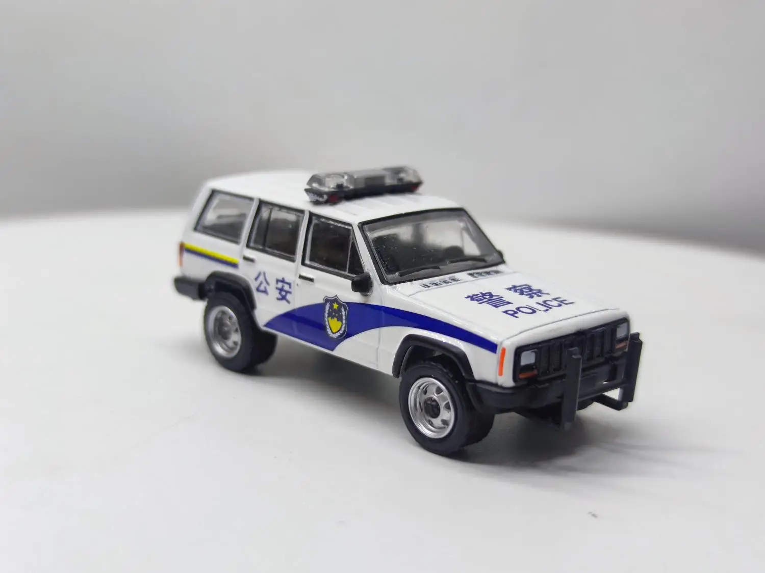 1997 Jeep Cherokee Police Car Model 1:64 Scale 3 1997 Jeep Cherokee Police Car Model 1:64 Scale - Image 3