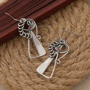 Vintage Silver Artistic Face Dangle Earrings 11 S2342fc31815e4185a5293f717b68035dz
