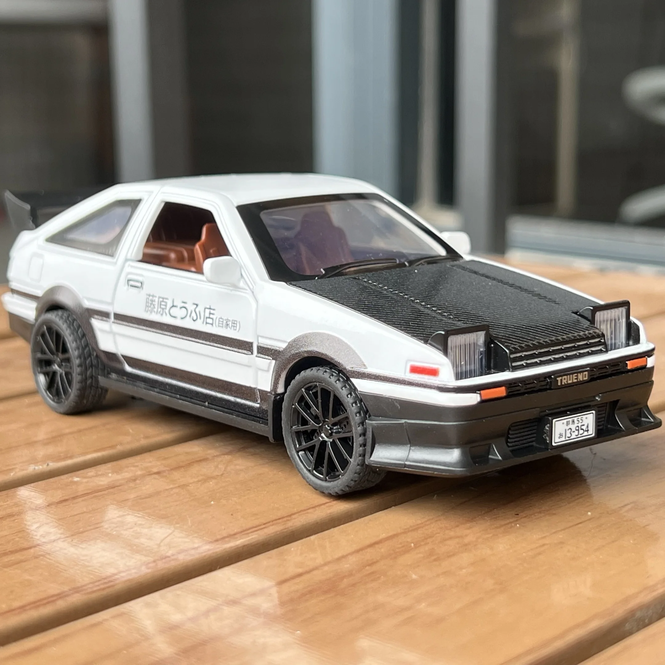 Toyota AE86 1:32 Diecast Model Collectible 4 Toyota AE86 1:32 Diecast Model Collectible - Image 4