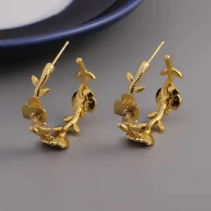 Vintage Floral Drop Earrings in Gold or Silver 9 S2411c66bb819440fb5e96eabc2383aef5