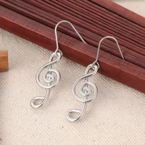 Vintage Silver Spiral Earrings 10 S242cc50dea3249bf87b838cec4643d39w