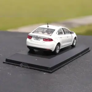 Fiat Viaggio Diecast Alloy Model - 1:43 Scale 13 S242d21c9aa9a464594cc7d3aa75c2533w