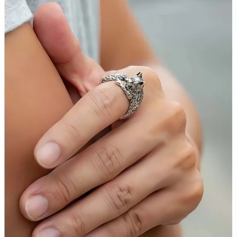 Vintage Silver Kitten Ring for Men & Women 2 Vintage Silver Kitten Ring for Men & Women - Image 2