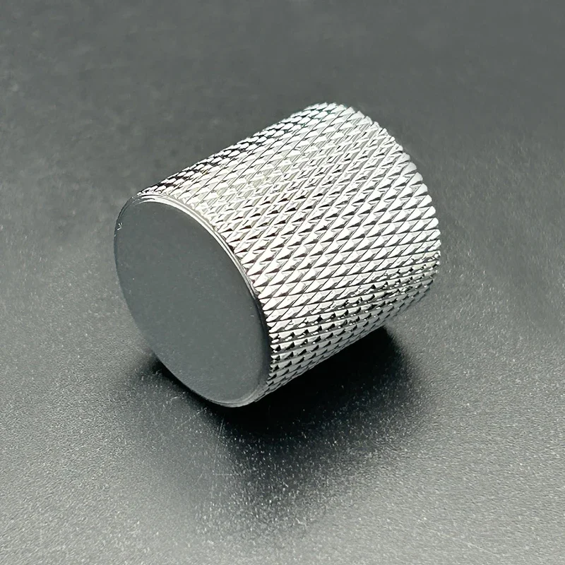 Chrome Metal Control Knobs for Bass Guitars 2 Chrome Metal Control Knobs for Bass Guitars - Image 2