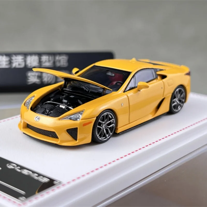 Vibrant Red Lexus LFA Diecast Model 2 Vibrant Red Lexus LFA Diecast Model - Image 2