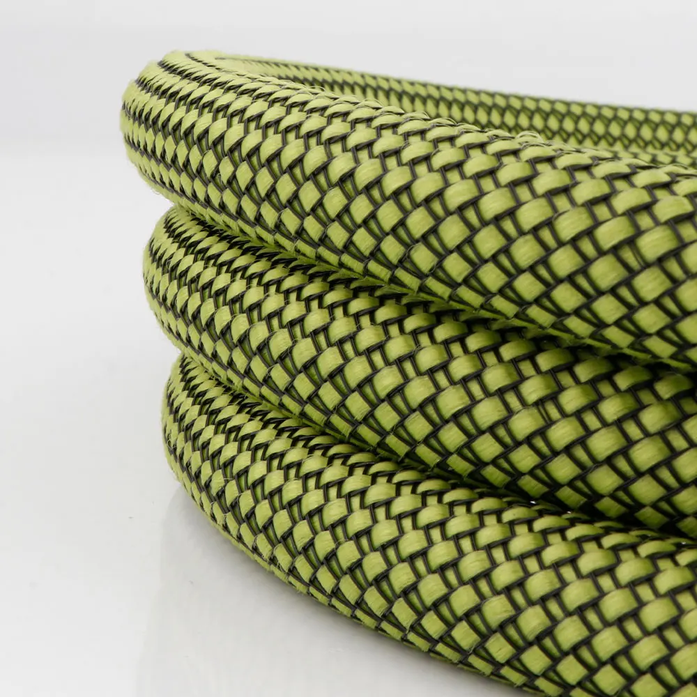 High-Current 12 AWG Power Cable for Audio Systems 4 High-Current 12 AWG Power Cable for Audio Systems - Image 4