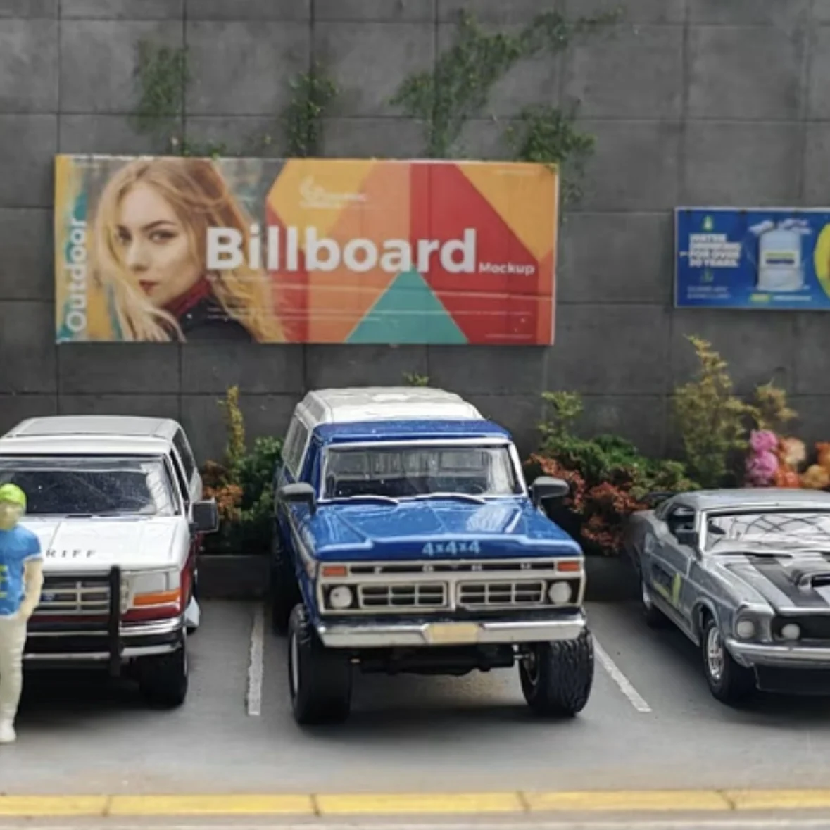 1:64 Scale 1974 Ford F-250 Diecast Model 2 1:64 Scale 1974 Ford F-250 Diecast Model - Image 2