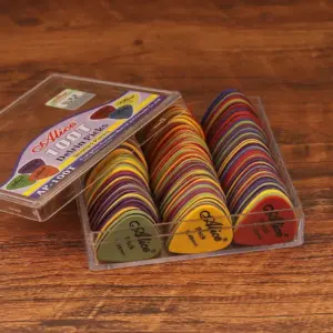 Vibrant Heart-Shaped Guitar Picks Set (30/40/50) 7 S25bb3e1a0a164bd991f6549c896a0190K