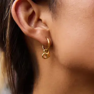 Stainless Steel Gold-Tone Heart Necklace 11 S25bda157b5354351a1bac2475f5df856w