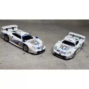 Porsche 911 GT1 1997 Diecast Model Set 12 S25de1dc197674124b593aef49fceb69cl