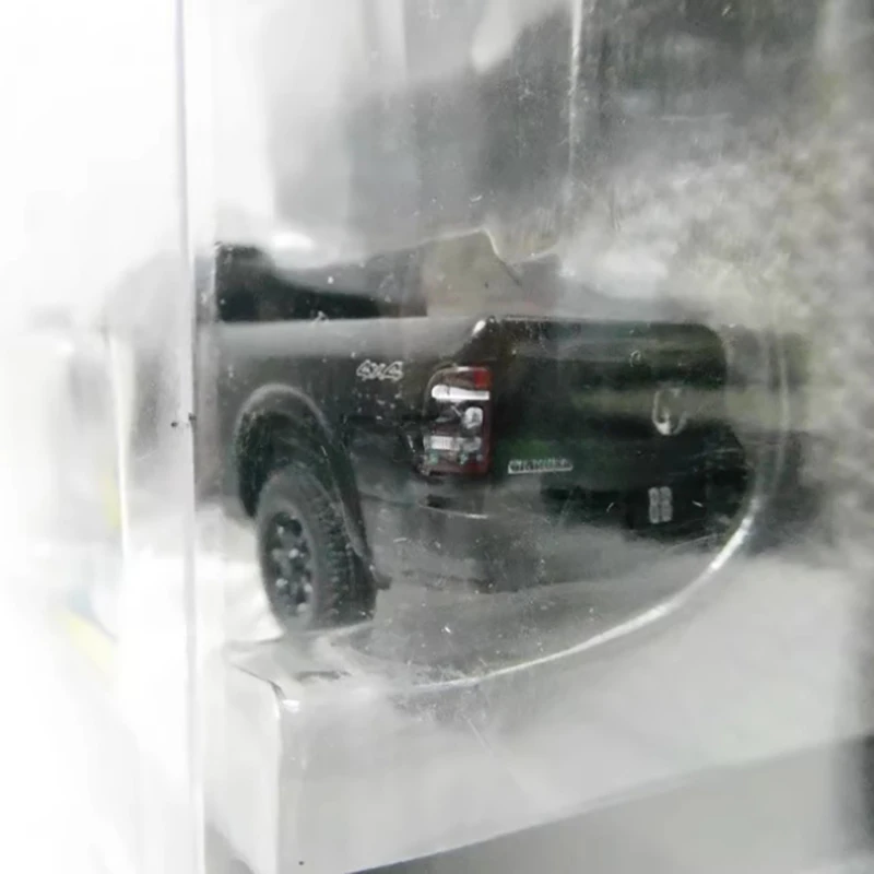 2021 RAM 2500 Diecast Model 1:64 Scale 4 2021 RAM 2500 Diecast Model 1:64 Scale - Image 4