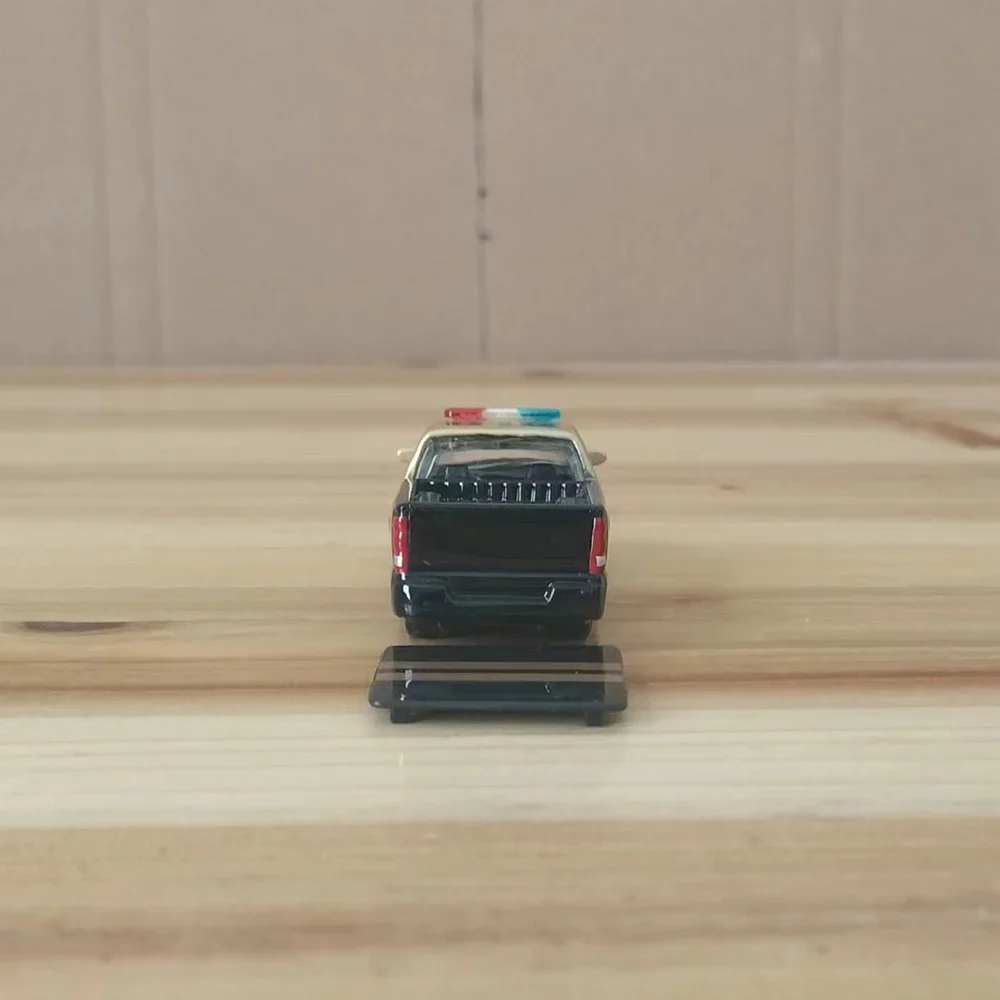 2004 Chevy SS Police Pickup Miniature Model 5 2004 Chevy SS Police Pickup Miniature Model - Image 5