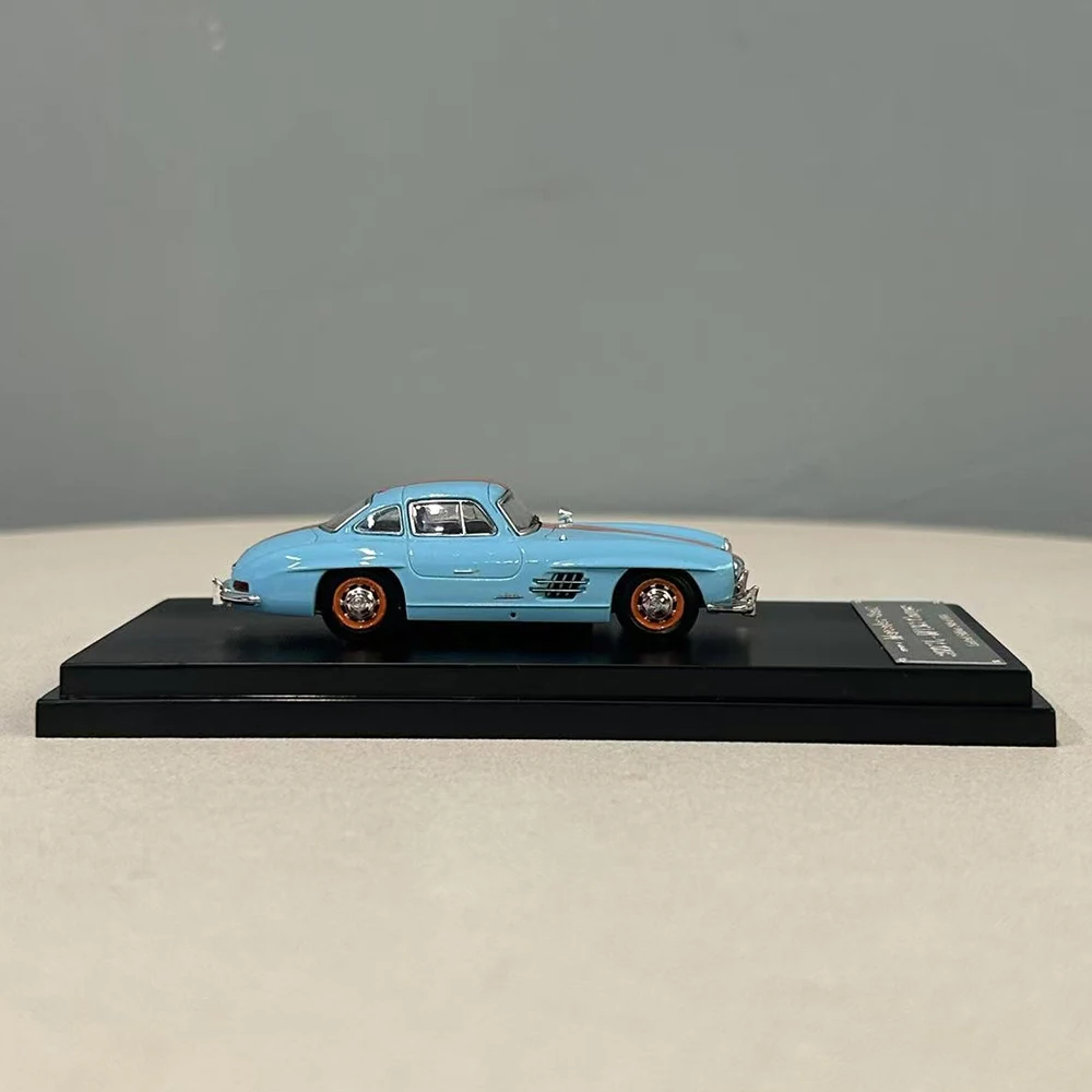 Benz 300 SL Gulf 1:64 Scale Static Model 5 Benz 300 SL Gulf 1:64 Scale Static Model - Image 5