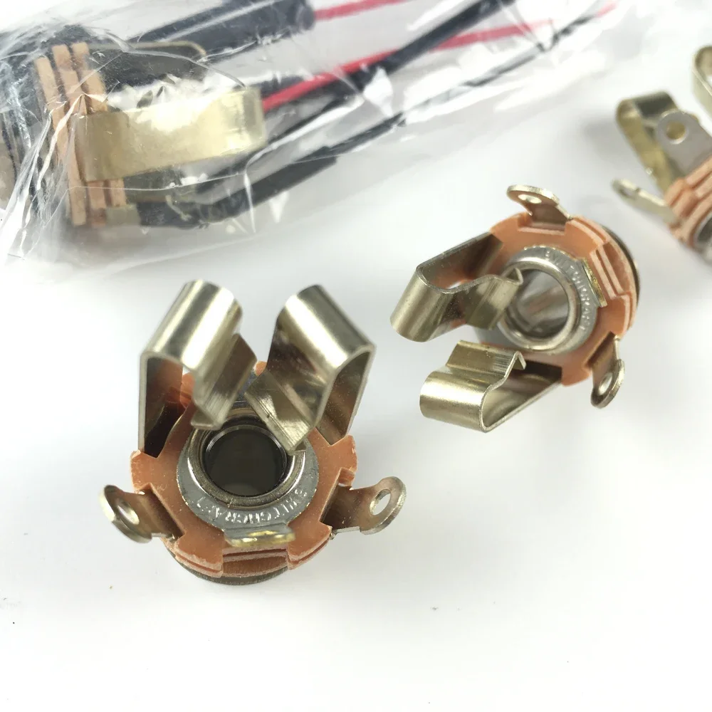 Nickel 1/4-Inch Stereo Output Jack for Guitars 3 Nickel 1/4-Inch Stereo Output Jack for Guitars - Image 3