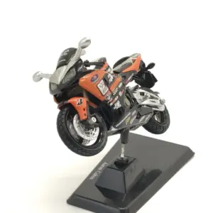 Detailed 1:18 Scale Honda CBR600RR Model 9 S2758b9ea32134d8b8d45f0c640af035cz