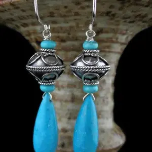 Geometric Drop Earrings with Blue Inlay for Women 7 S27e76d9858ec4ab884e5515b068f5ae6U