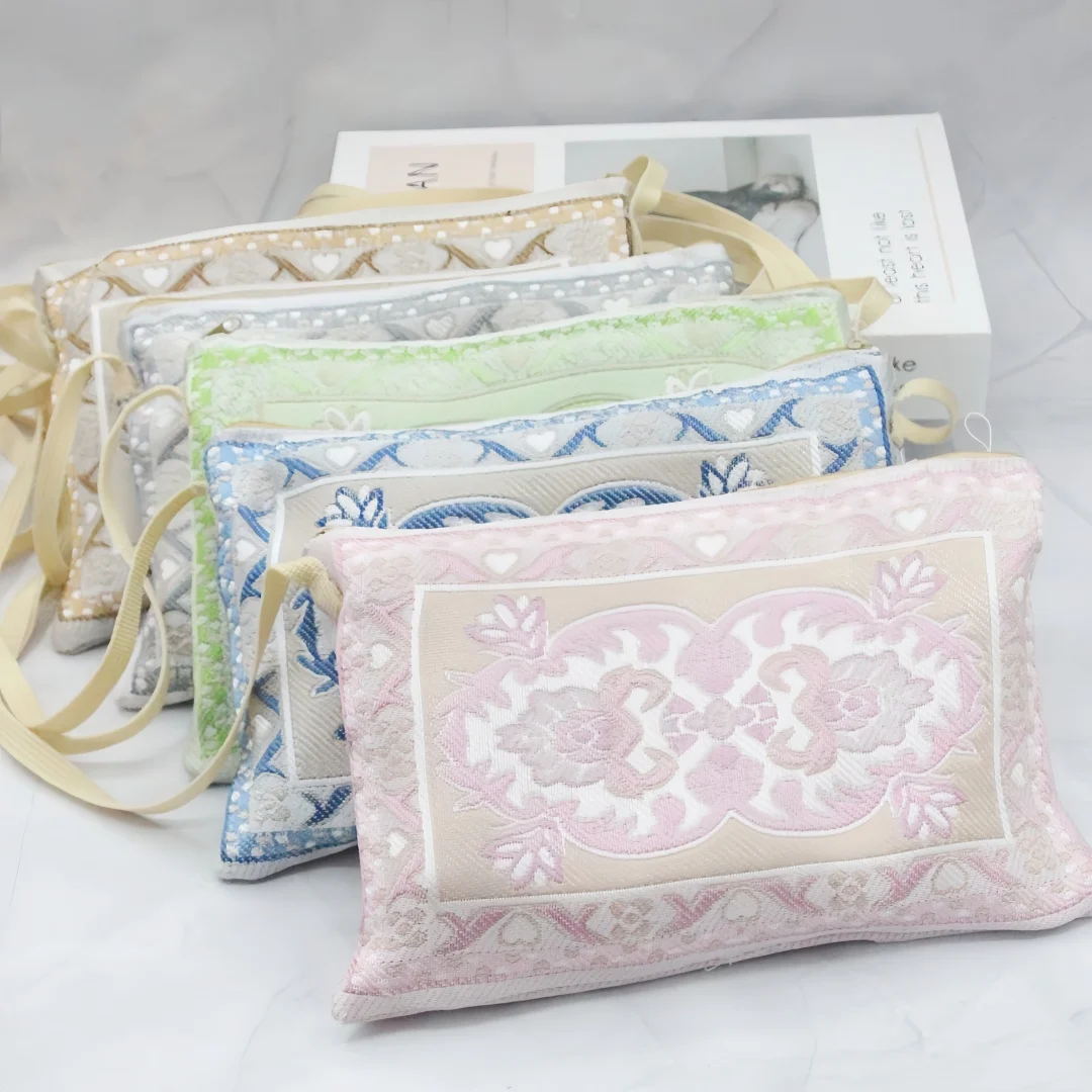 Elegant Floral Muslim Prayer Rug 110x70 cm 2 Elegant Floral Muslim Prayer Rug 110x70 cm - Image 2